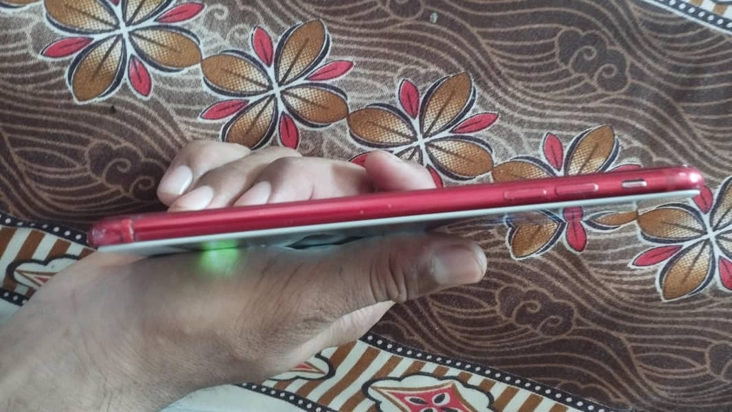 Apple iPhone 8 Plus 2