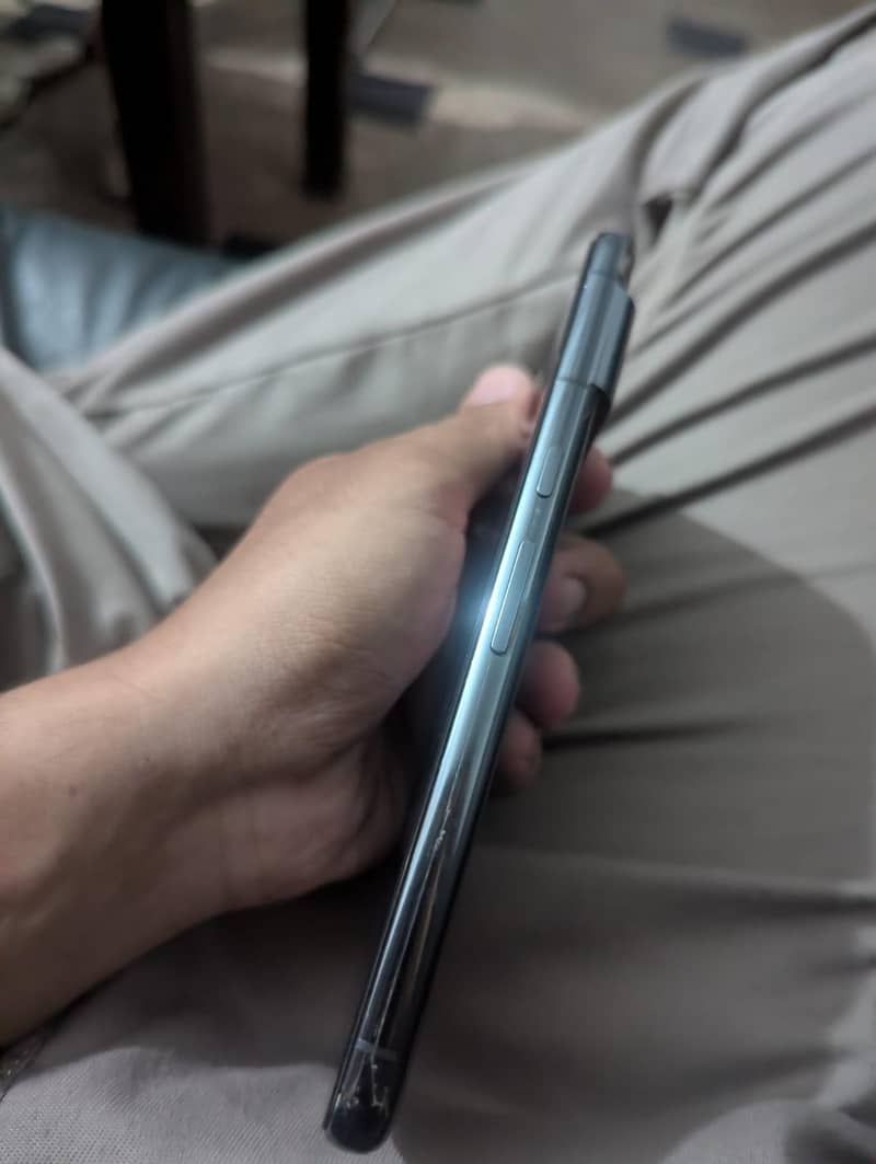 Google Pixel 8 Pro 4