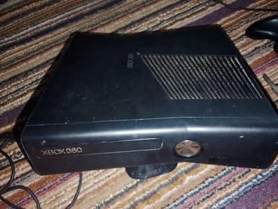 Xbox 360® Slim