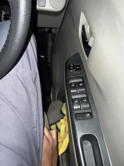 Toyota Pixis Epoch 2012