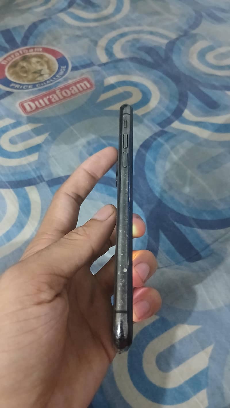 Apple iPhone X 2