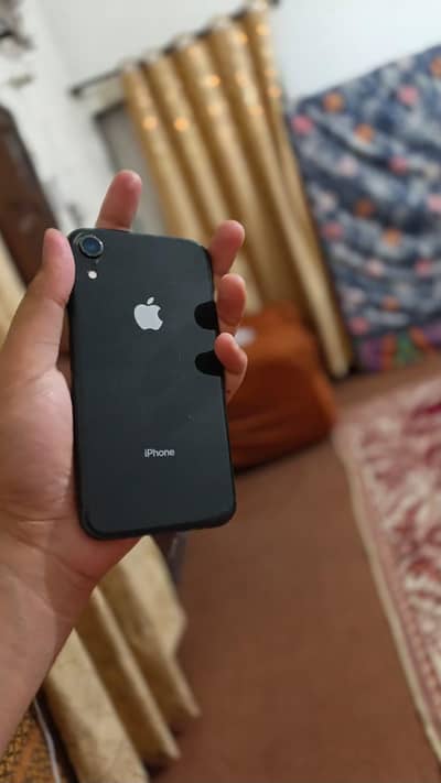 Apple iPhone XR