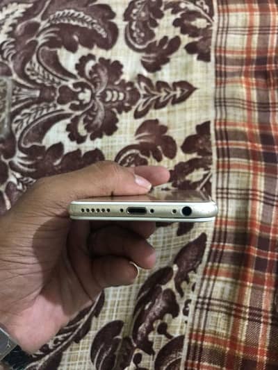 Apple iPhone 6
