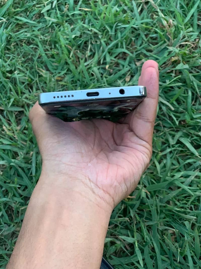 Tecno CAMON 20 2