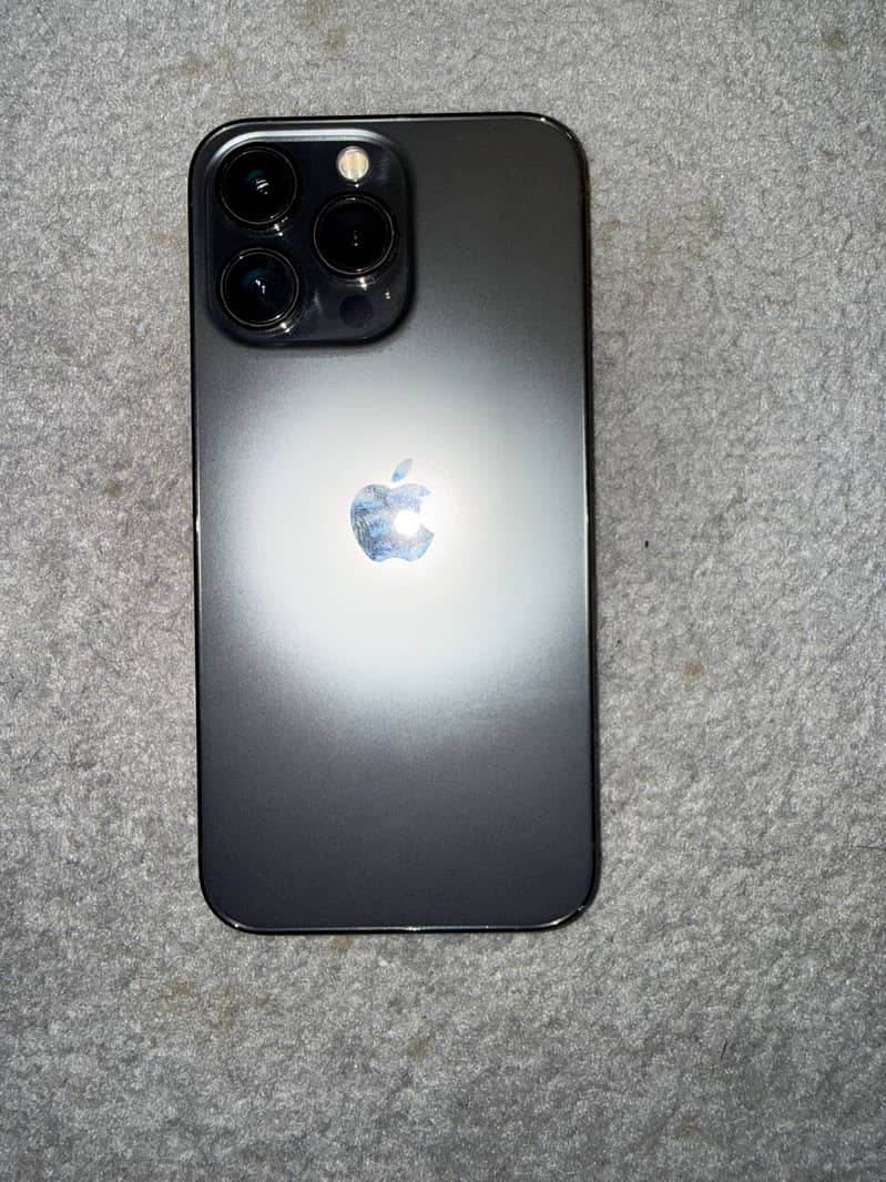 Apple iPhone 13 Pro 3