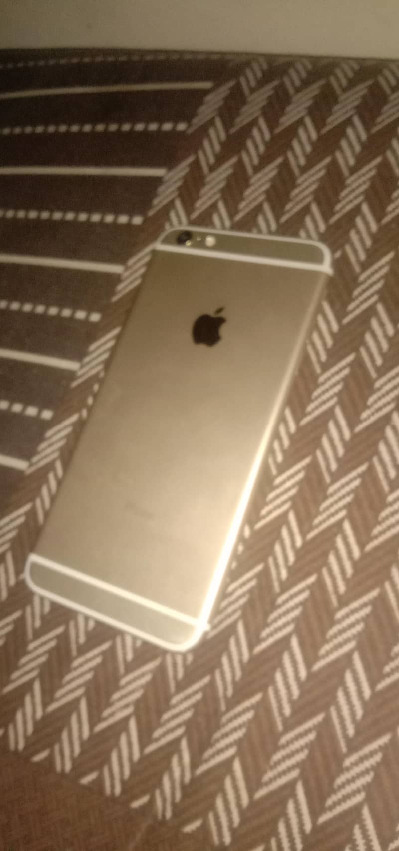 Apple iPhone 6 Plus 4