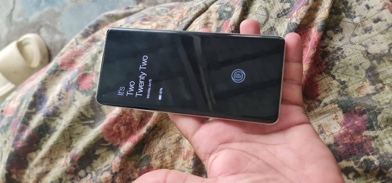 One Plus 8 5G 2