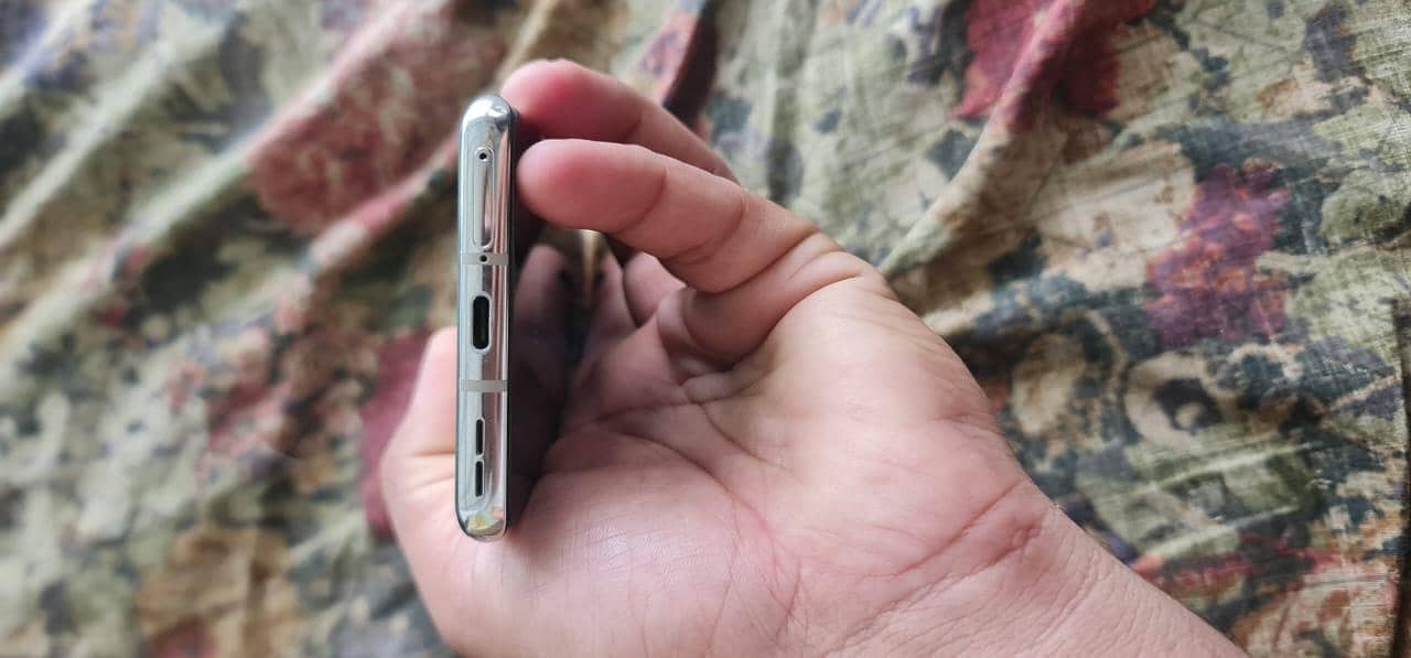 One Plus 8 5G 5