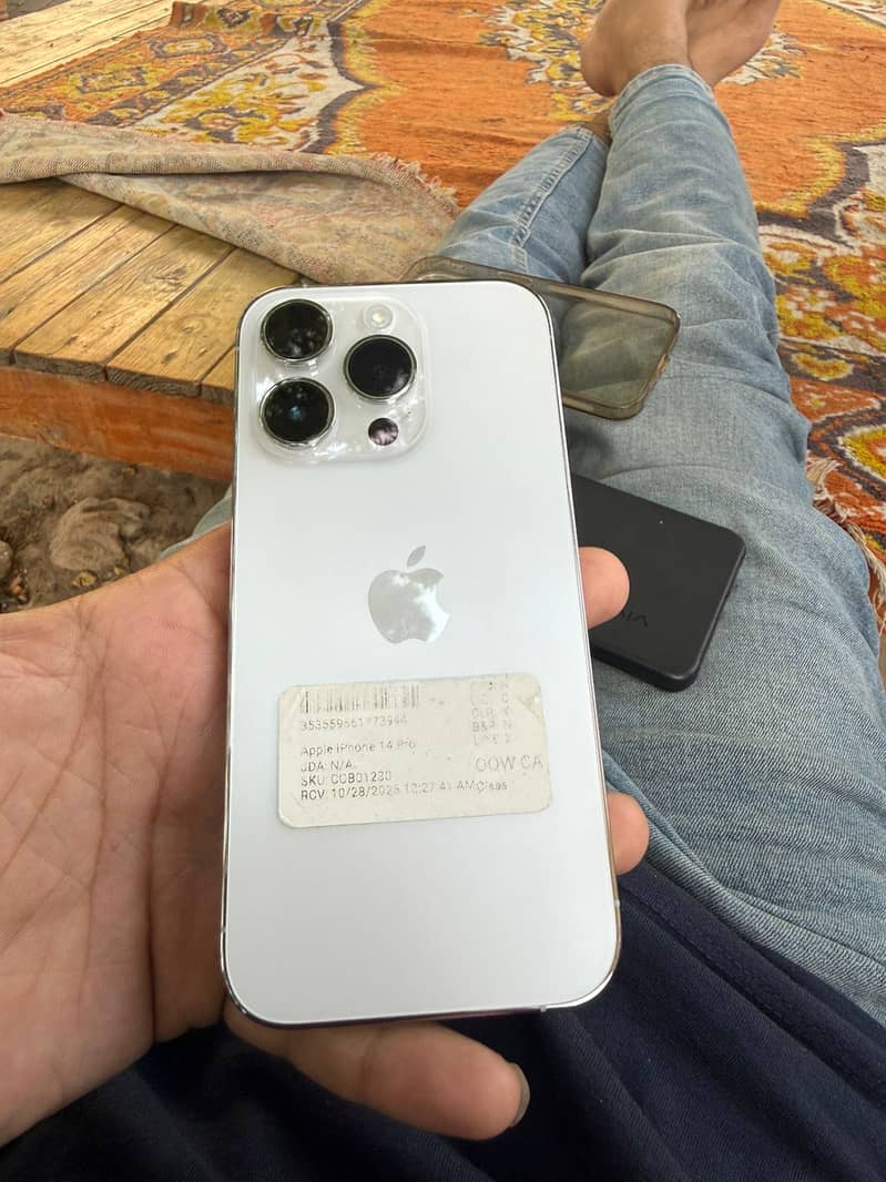 Apple iPhone 14 Pro 0