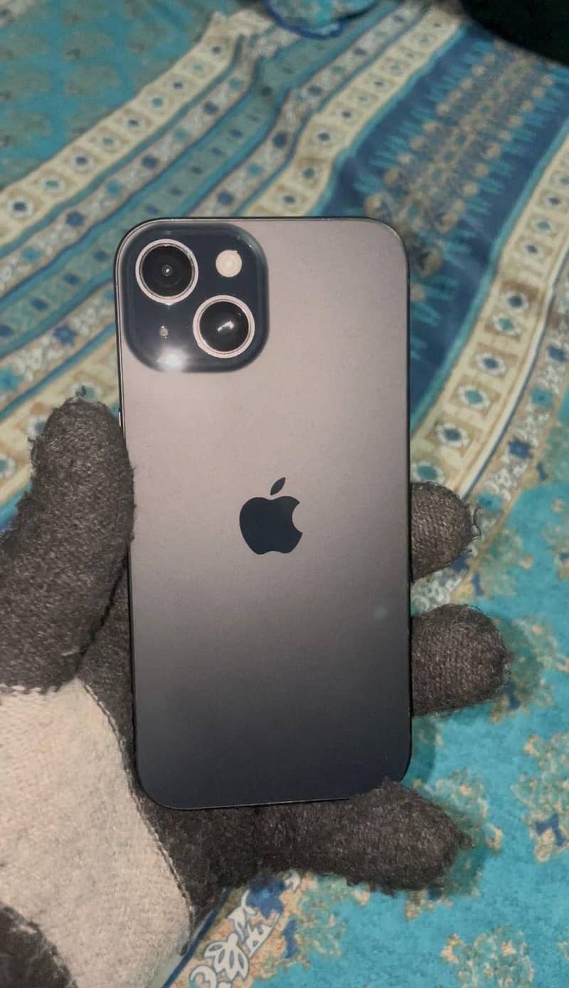 Apple iPhone 15 6