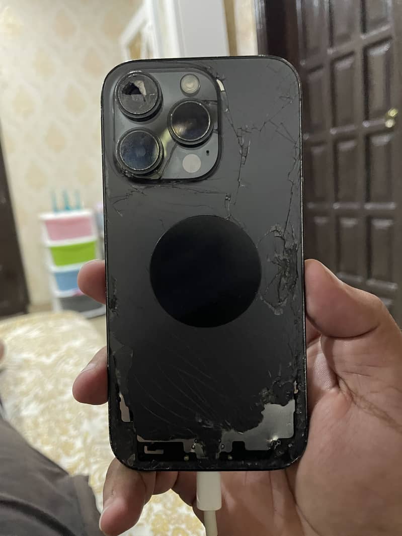 Apple iPhone 14 Pro 0