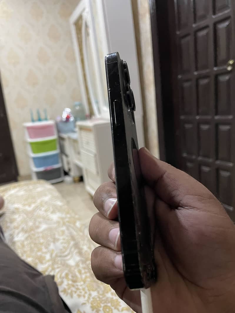 Apple iPhone 14 Pro 3