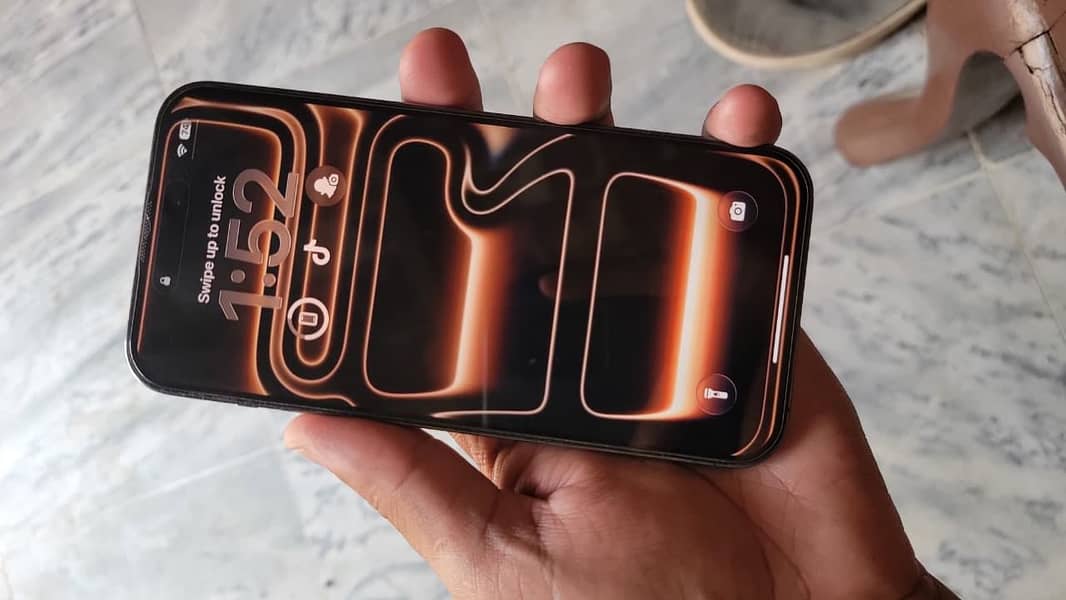 iPhone 14 Pro Max 2