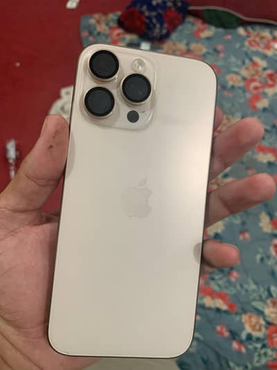 Apple iPhone 16 Pro Max