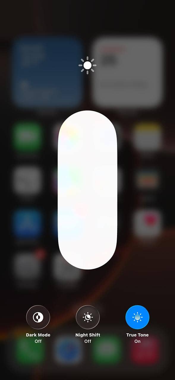 Apple iPhone 16 Pro Max 4
