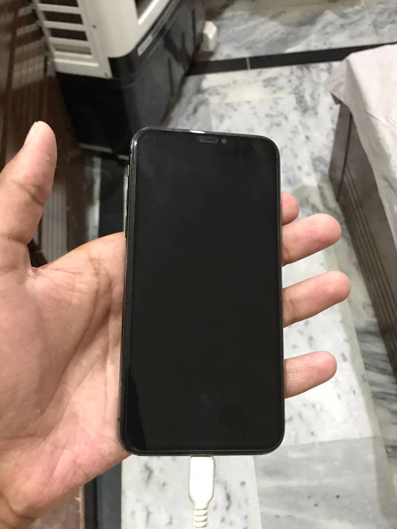 Apple iPhone X 0