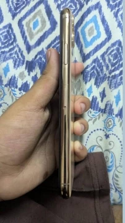 Apple iPhone 11 Pro Max 5