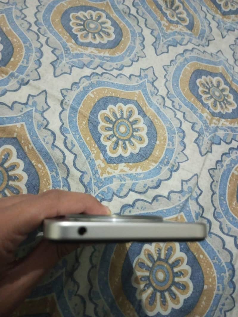 Xiaomi POCO C75 4