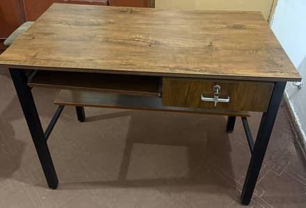 Wooden Laptop/Computer/Gaming/Study Table