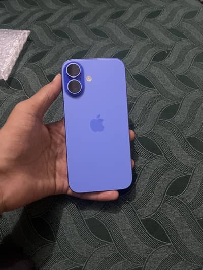 Apple iPhone 16