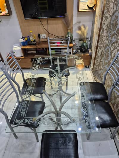 Dinning table & chairs set