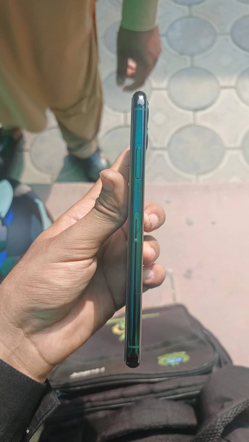 Iphone 11 pro max 2