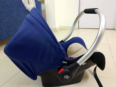 Zubaida's  Baby Carrier Cot