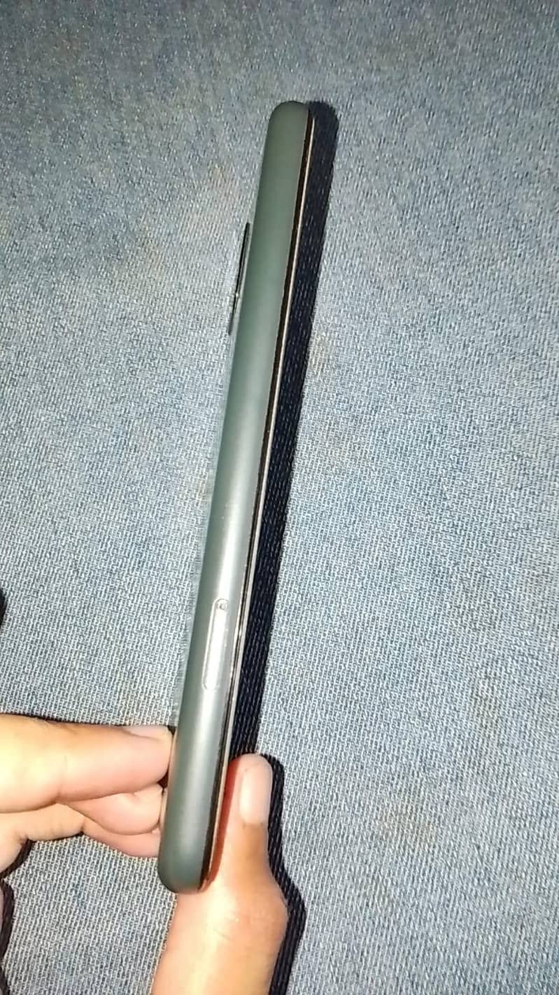 Google Pixel 5a 1