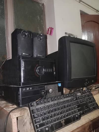 Dell core  i3 pc + 17 crt" monitor +speaker full setup for sale