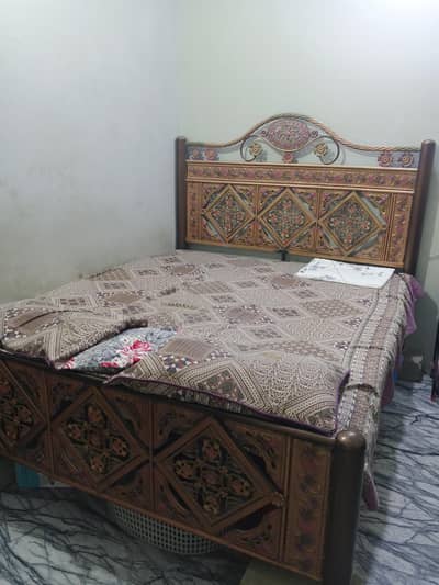 Queen size bed