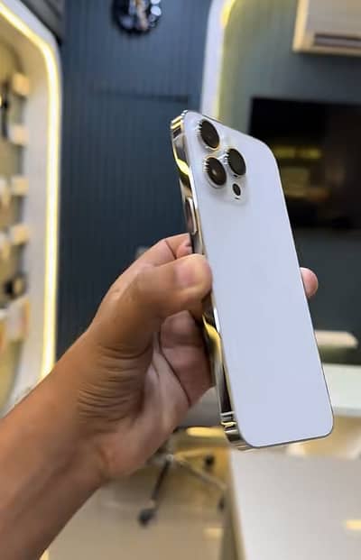 IPHONE 14 pro max white PTA PROOF