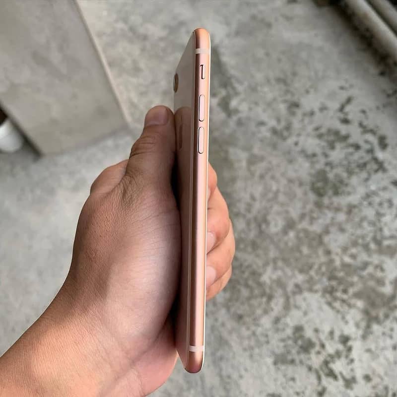 Apple iPhone 8 2