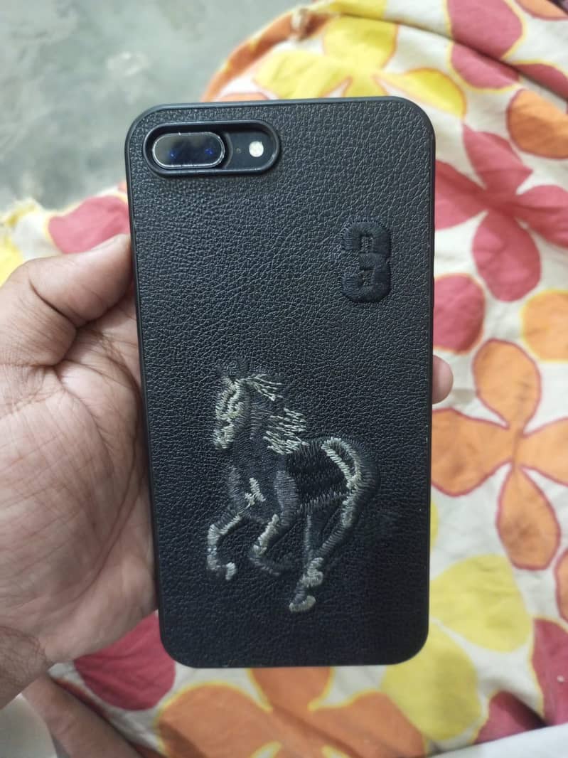 Apple iPhone 7 Plus 3