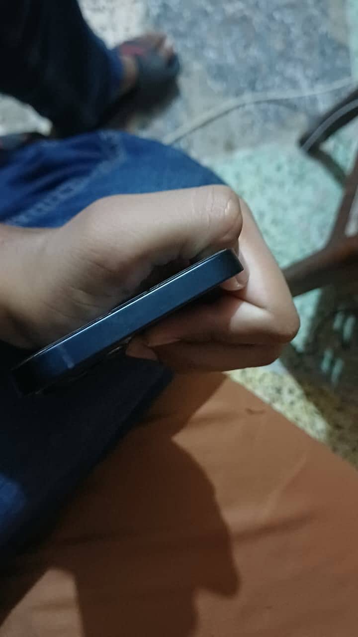 Apple iPhone 13 3