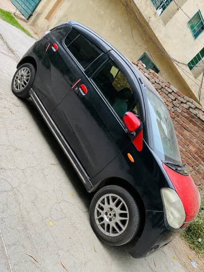 Daihatsu Mira 2012