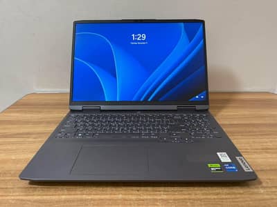 LENOVO LOQ 16IRH8 CORE i7 13TH  RTX 4060 8GB (144Hz)