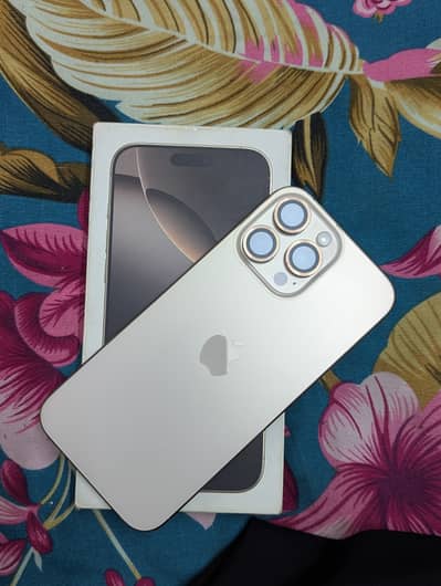 Apple iPhone 16 Pro Max