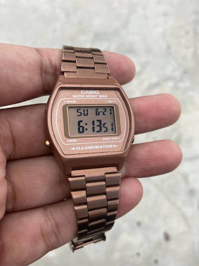 Vintage Casio B640WC-5A watch