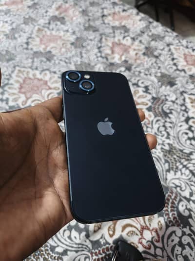 Apple iPhone 13