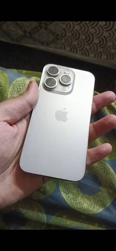 Apple iPhone 15 Pro