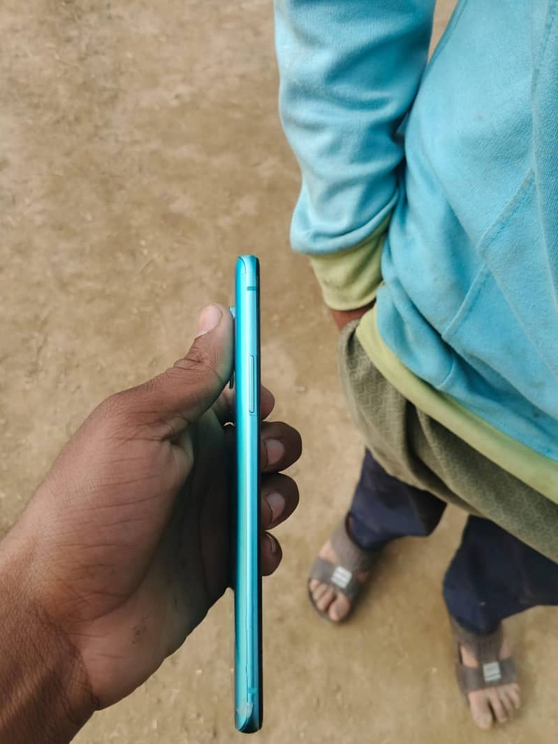 One Plus 8T 4