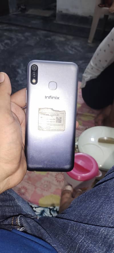 infinix hot 8 lite
