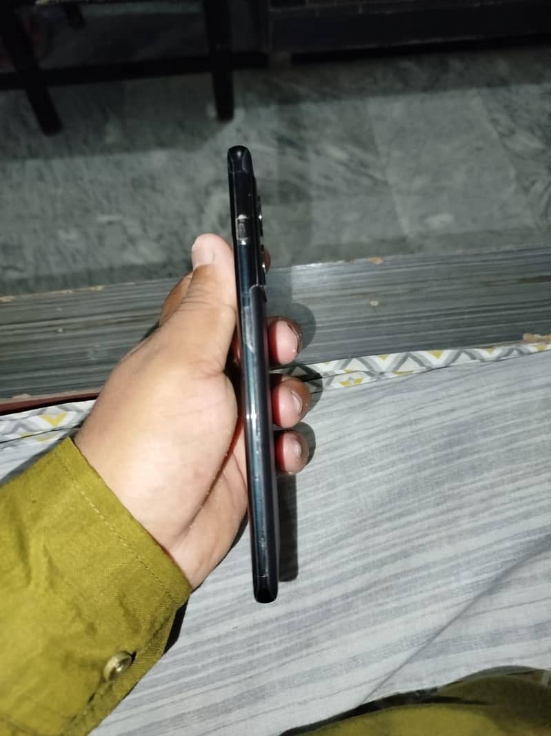 One Plus 10 Pro 6