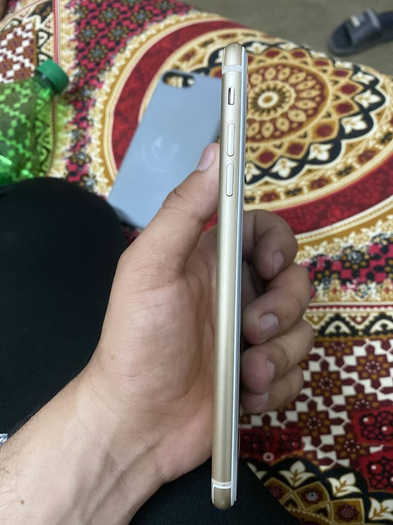 Apple iPhone 7 Plus 1