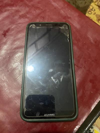 Huawei mobile for urgent sale. contact on WhatsApp 03156157670