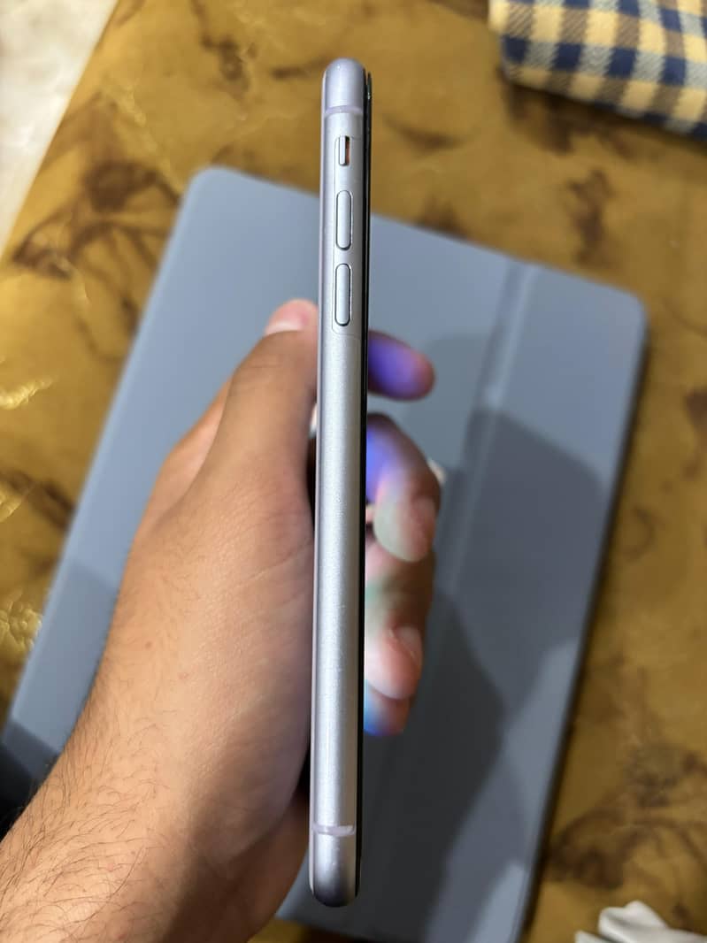 Apple iPhone 11 0