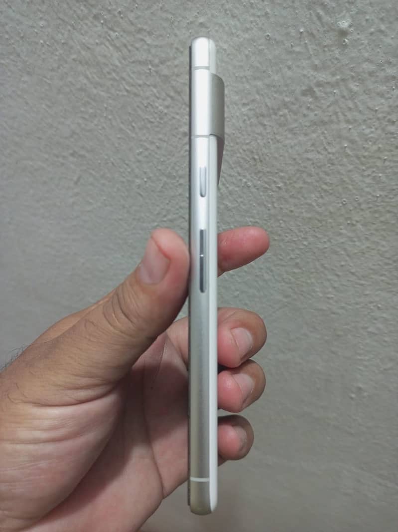 Google Pixel 7 3