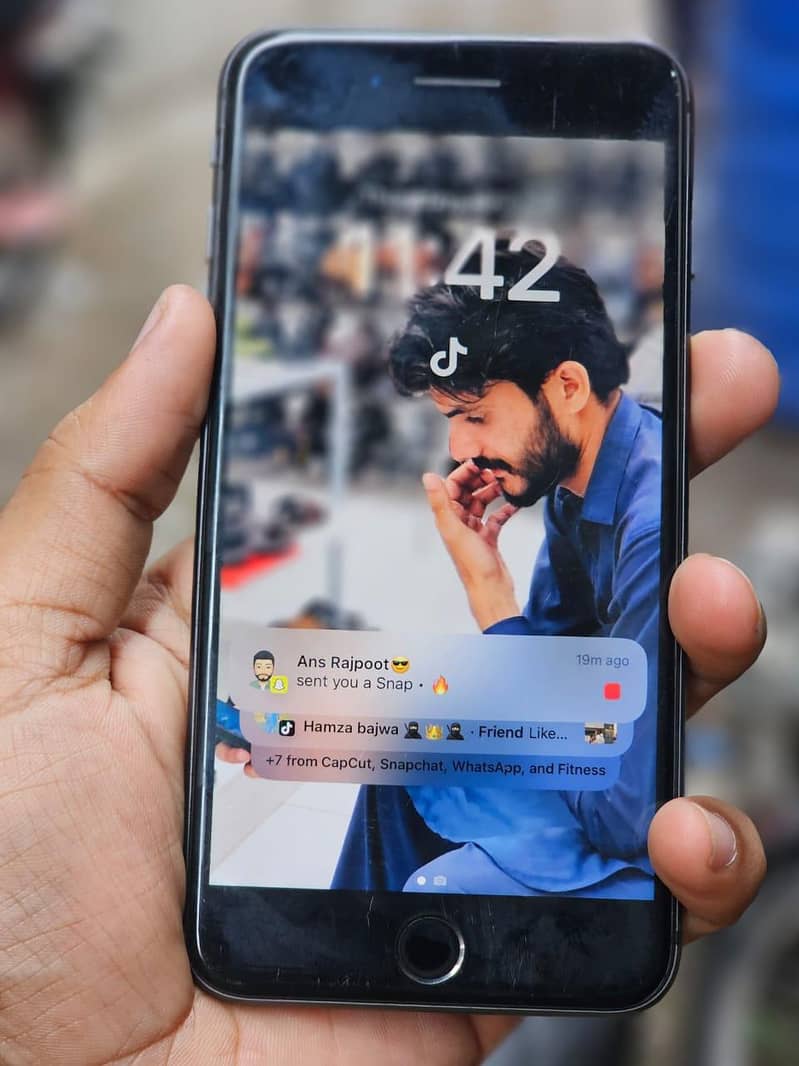 iPhone 8plus 64gb 2