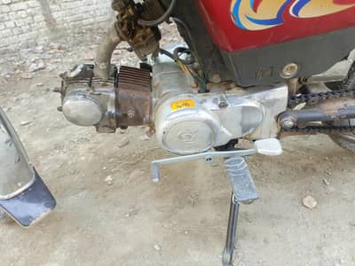 Dhoom bike ha ye. . . . . paper clear ha. . . exchange be ho Jaya gee. .