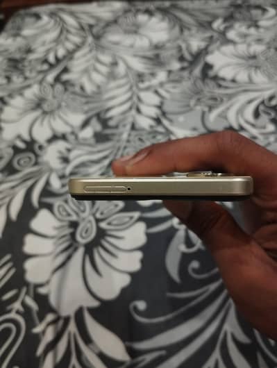 Vivo Y16